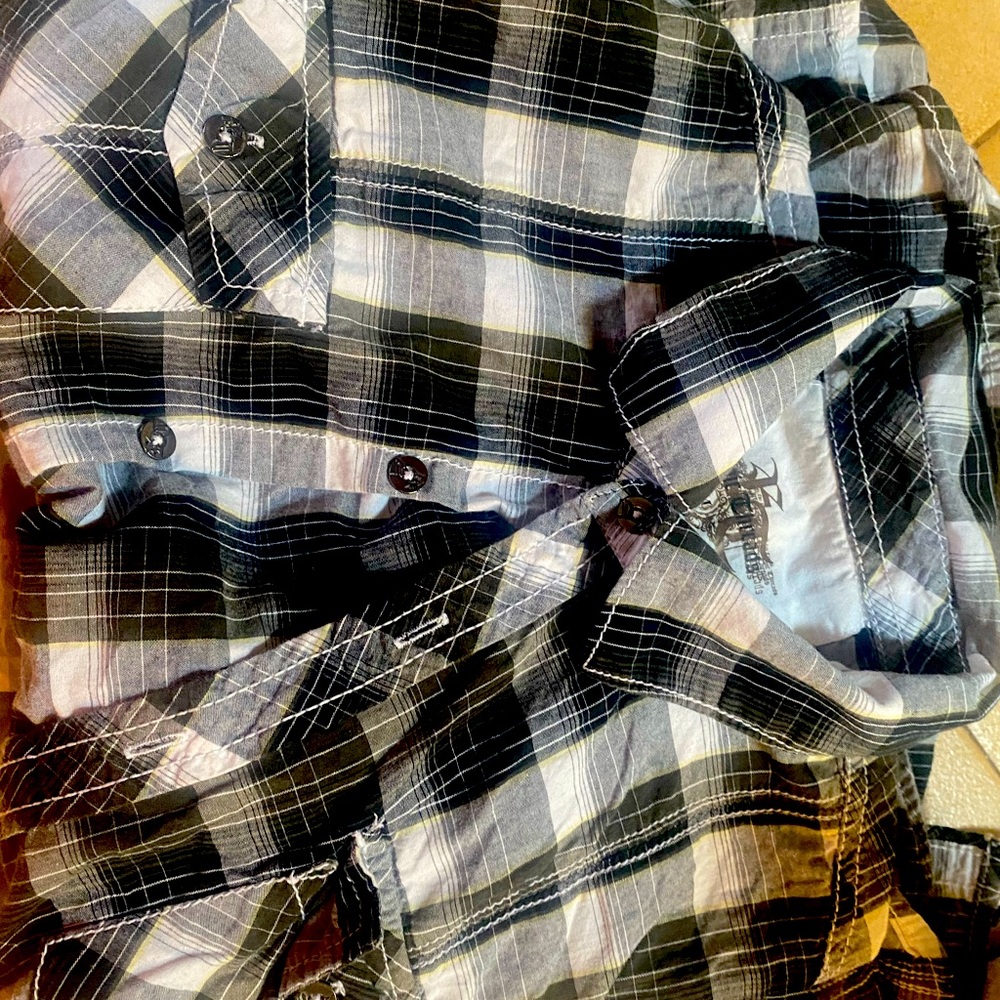 Size medium very nice quality boys button up shirt